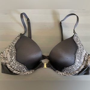 Victoria’s Secret Front Closure Lace Push Up Bra - 34B